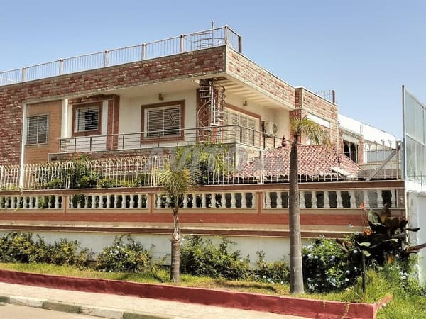 Villa piscine grand standing