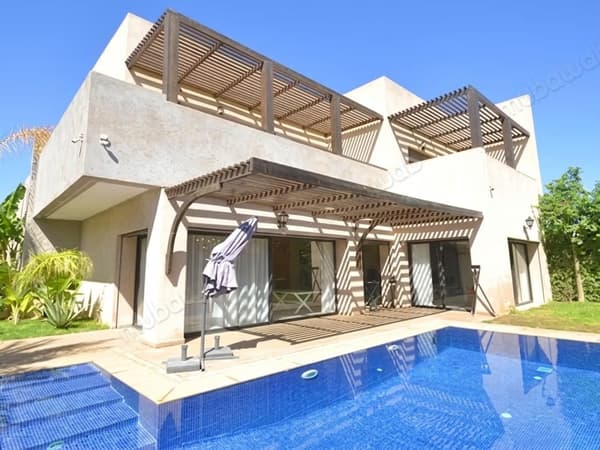 Magnifique Villa à Louer avec piscine et jardin