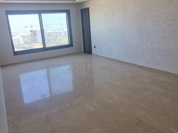 Appartement à Louer – Californie Longue Durée