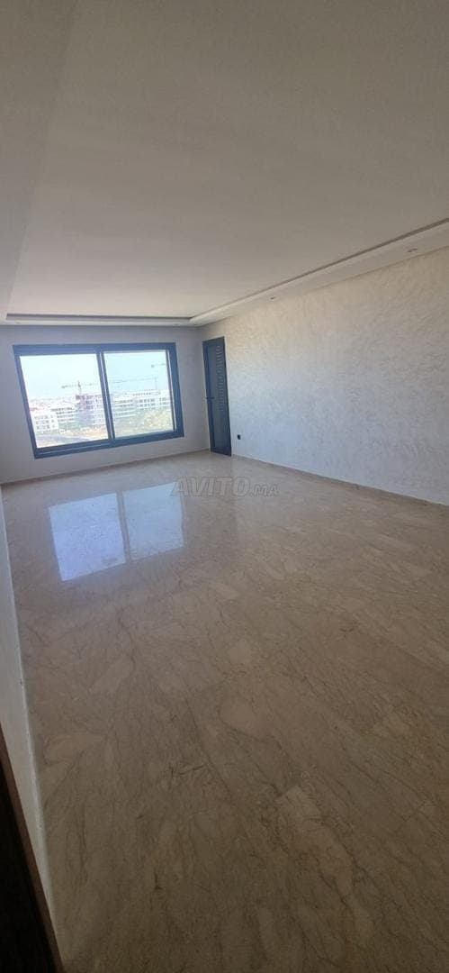 Appartement à Louer – Californie Longue Durée
