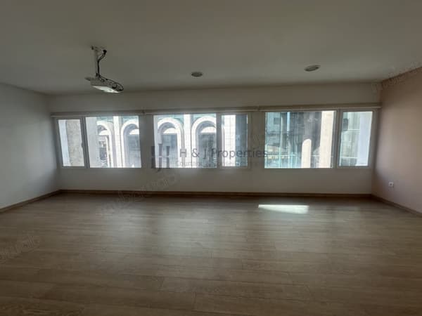 T4 138m² usage bureau résidence sécurisée