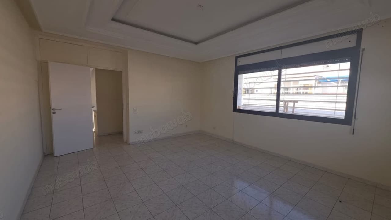 Apartment for sale in Agdal. Total area 223 m². Terrace and elevator