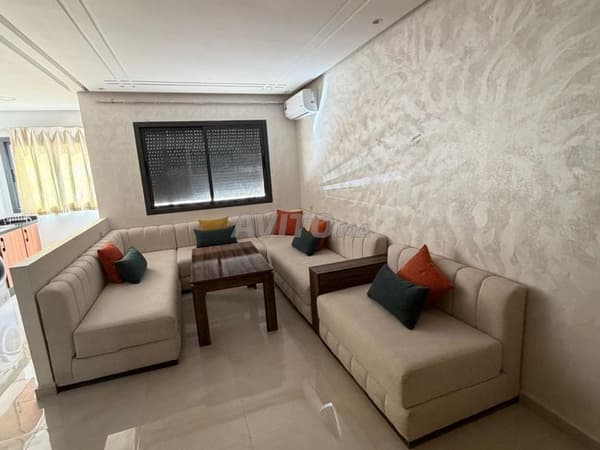Joli appartement neuf avec piscine et parking