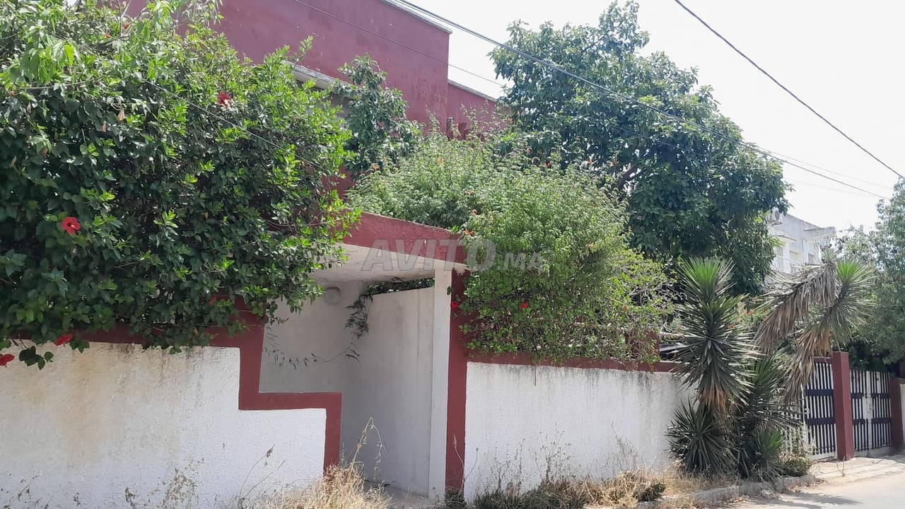 Villa à vendre dans le quartier Val Fleury, proche de toutes commodités