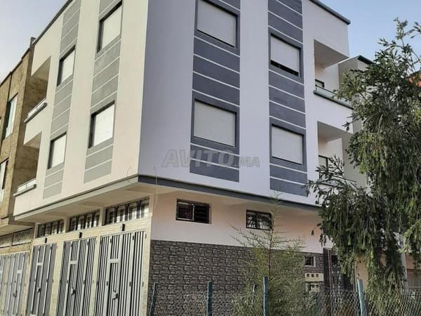 Maison neuve ensoleillée double façade