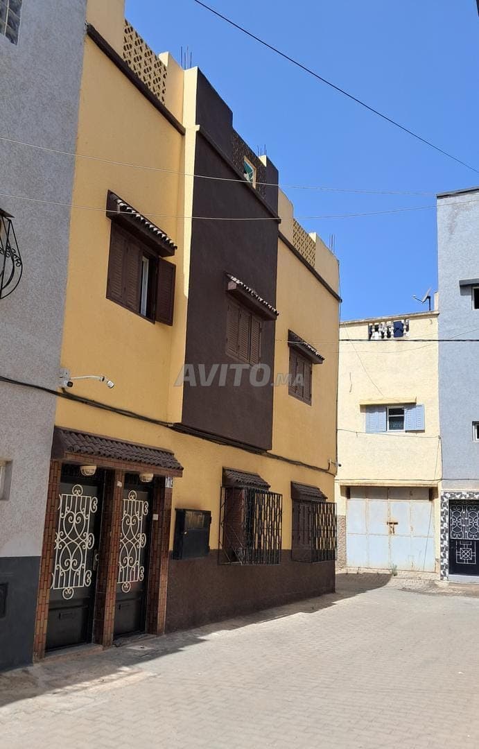 Maison trois façades à vendre