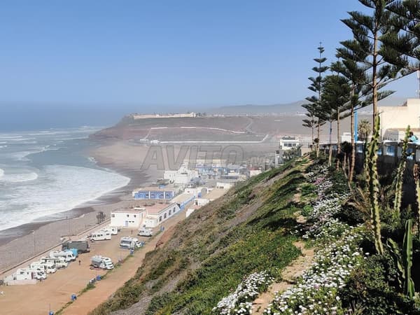 Terrain équipé titré 80m2 sur plage de Sidi Ifni
