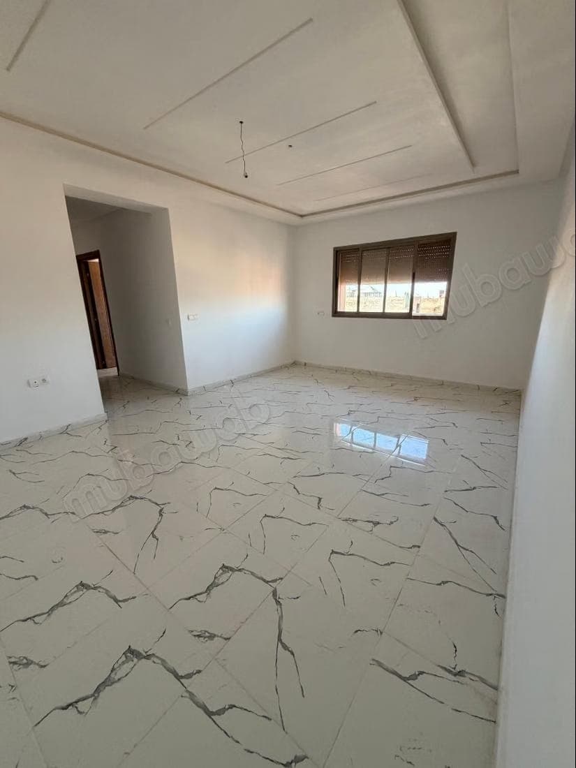 Très bel appartement en location à Route de l'Ourika. 3 pièces. Porte blindée et système…