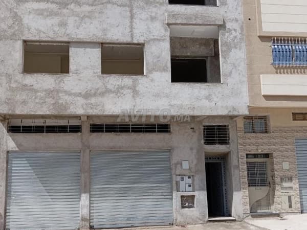 منزل جديد مع محل تجاري في تازة