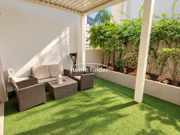 Appartement meublé à louer sur Palmier 211 m²