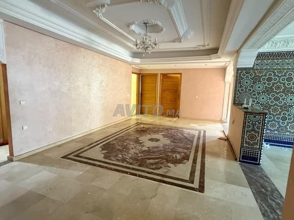 Appartement à vendre 214 m² Hay El Ouafak Témara