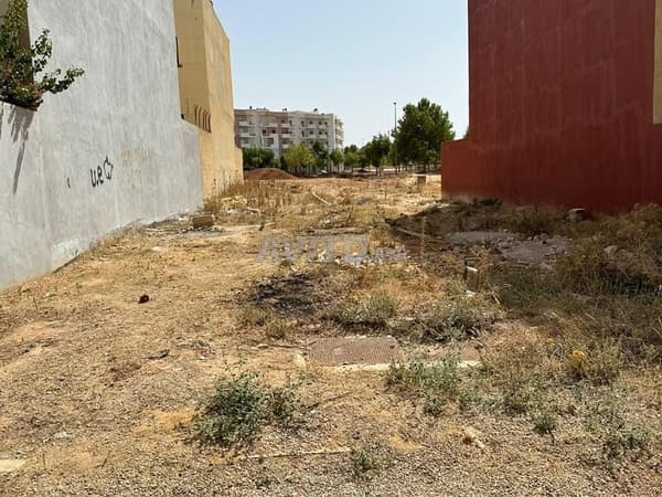 Terrain à vendre 200 m² à Meknès, zone villas