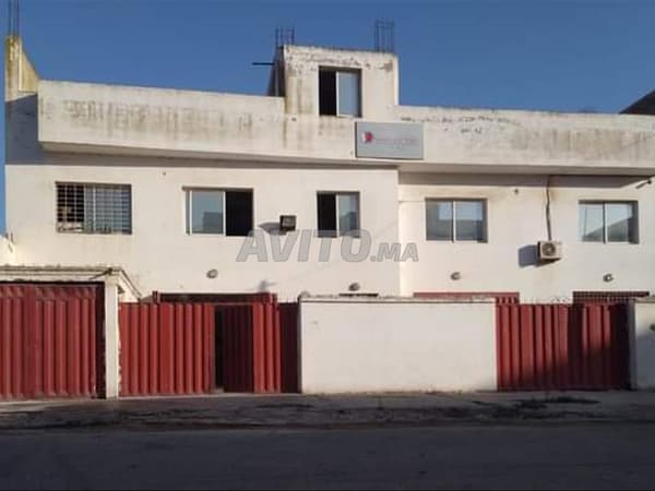 مصنع في المنطقة الصناعية دار بوعزة