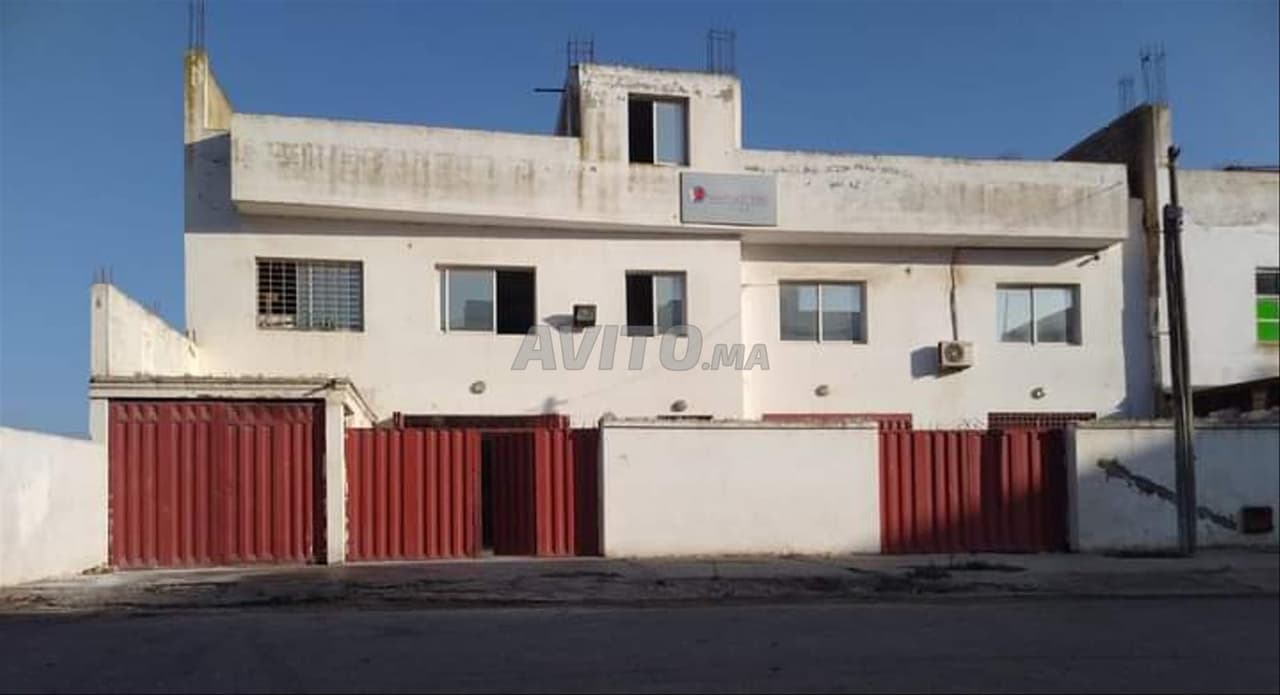 مصنع في المنطقة الصناعية دار بوعزة