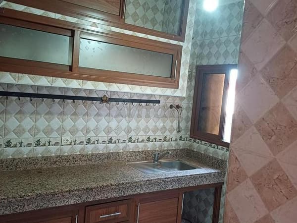 Appartement à louer de 3 chambres à Sidi Maarouf