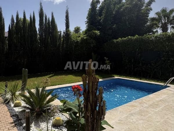 À LOUER VILLA MODERNE VIDE À DAR BOUAZZA