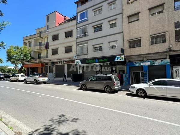 Local commercial à louer proche Iberia