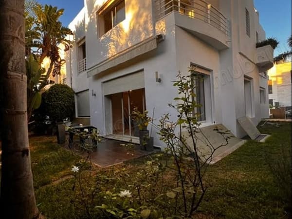 Villa a vendre résidence ferme Ain Diab