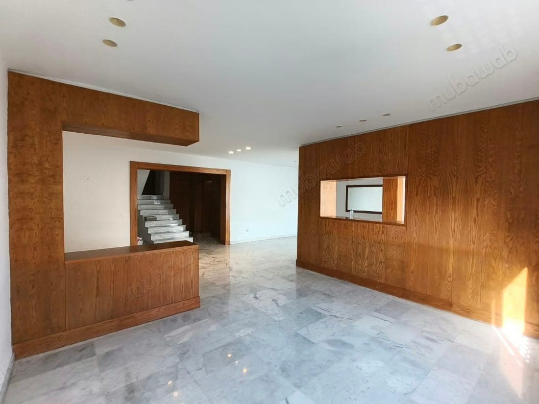 Duplex rénové à louer coté Ecole Gautier