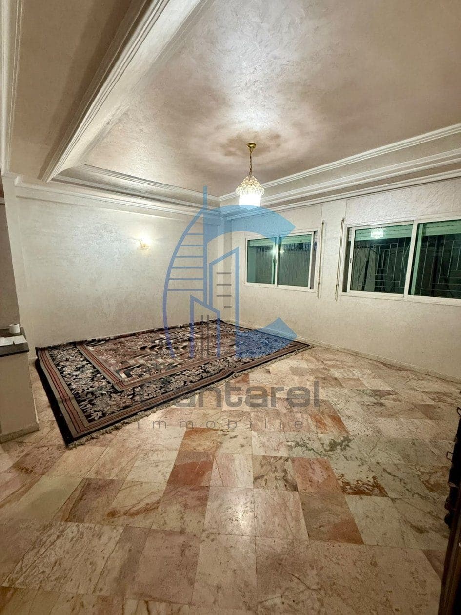 FOR SALE APARTMENT WITH TWO COURTYARDS IN RIVERA