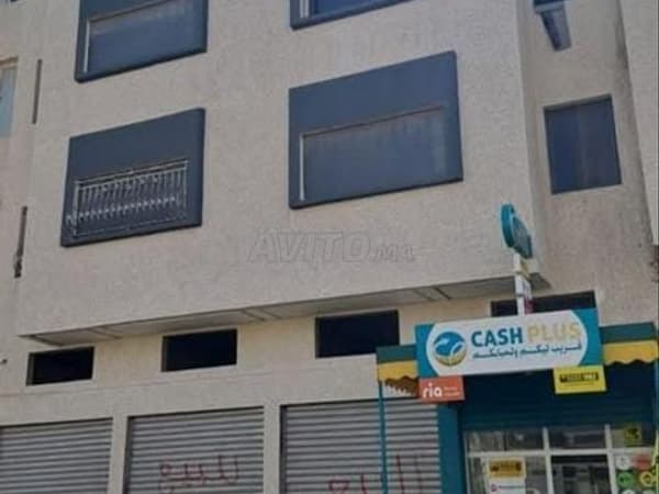 Deux locaux commerciaux à vendre