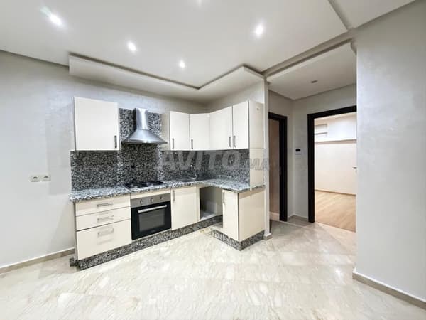 Bel appartement vide