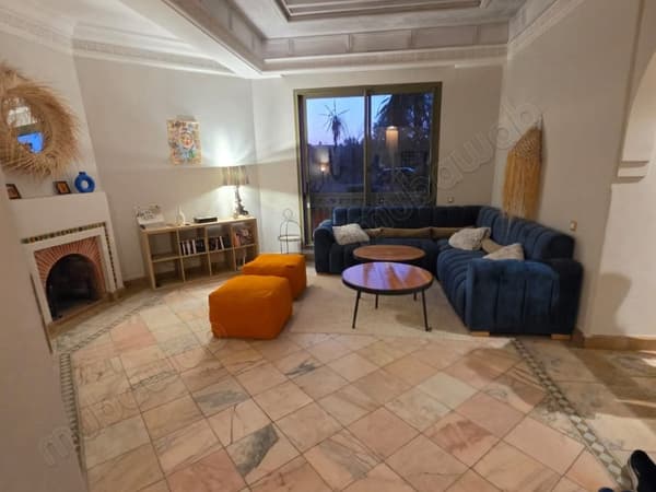 Élégant appartement vide à louer à la Palmeraie