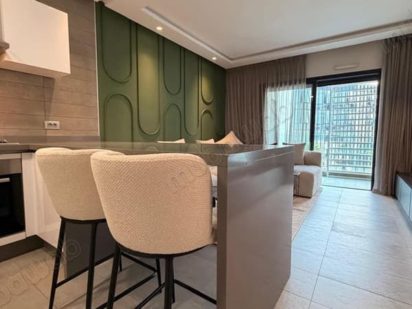 Studio neuf à louer meublé au CFC