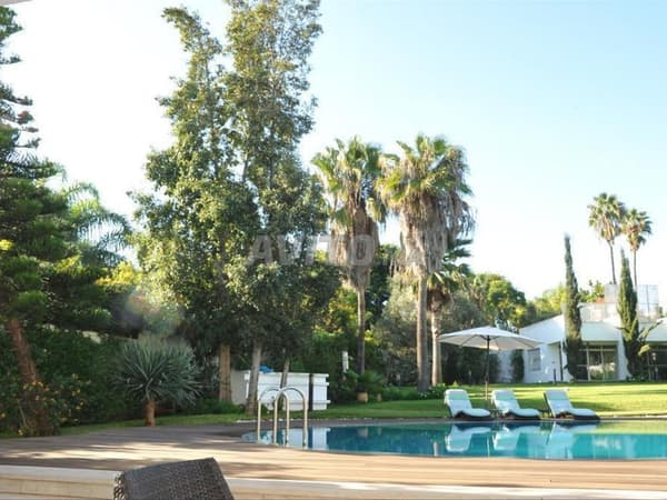 VILLA DE PRESTIGE À VENDRE – ANFA SUPÉRIEUR