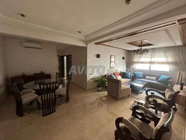 Appartement luxueux à louer sur la corniche