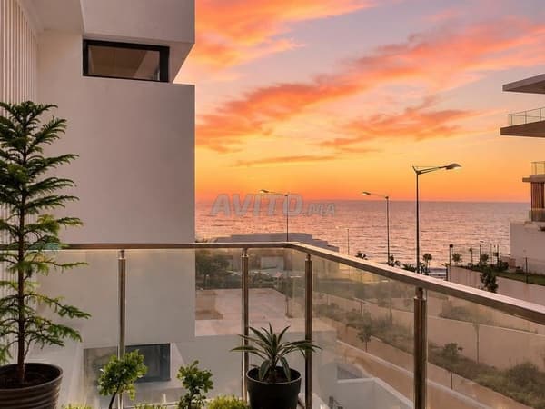 FOR SALE – MAGNIFICENT APARTMENT WITH SEA VIEW