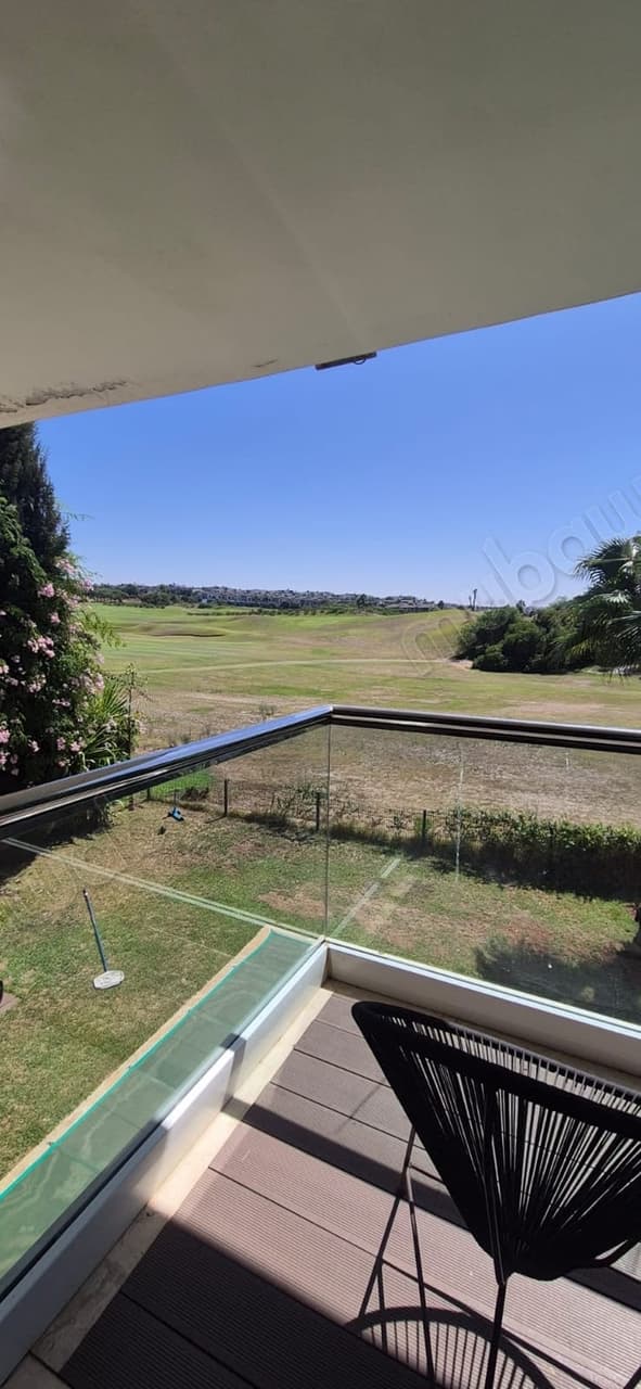 High-end villa for rent in Ville Verte. 4 bedrooms. Garden
