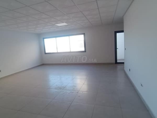 Office for rent in Roches Noires