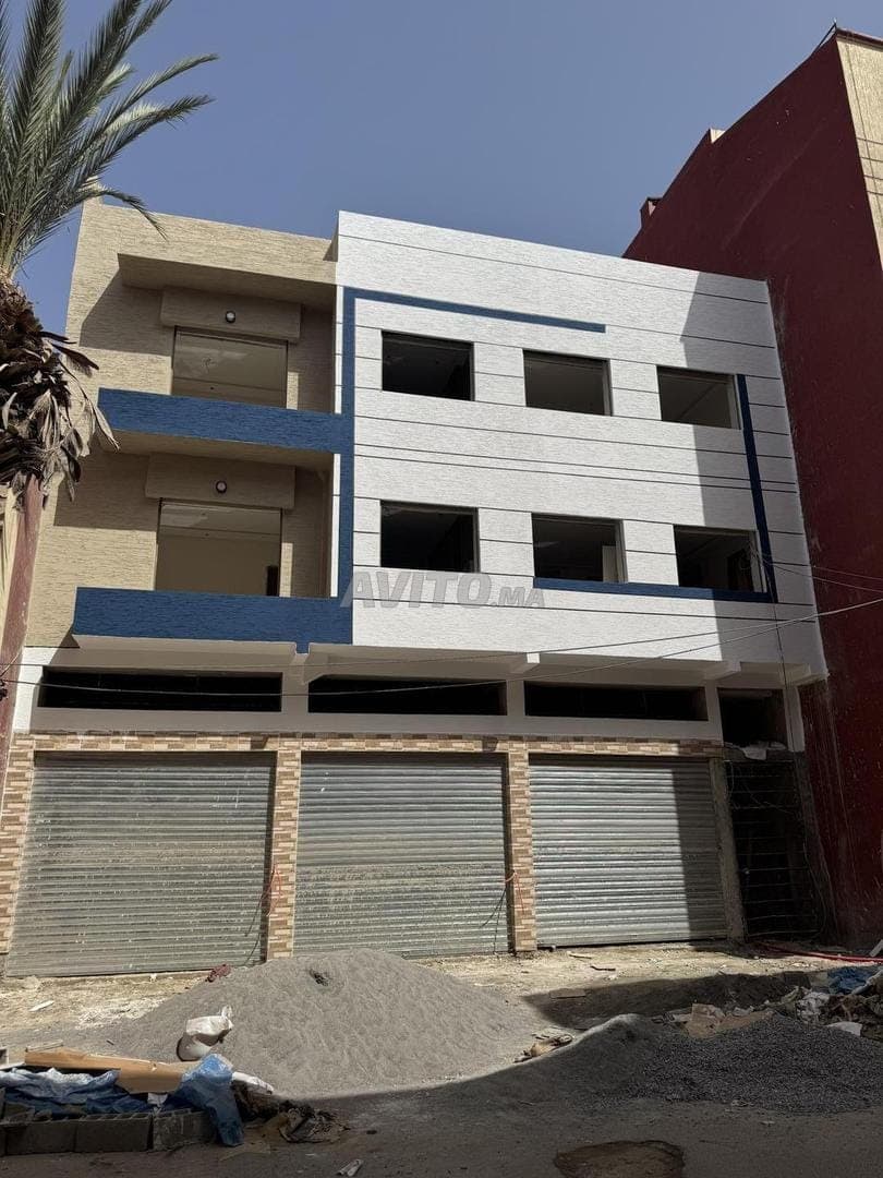 Commercial premises near the main street and Carrefour