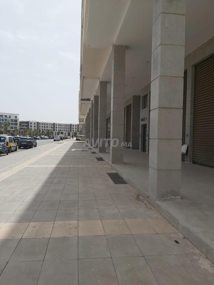 Locale commerciale in vendita a Founty