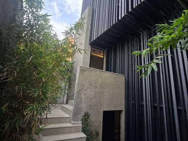 Villa Bureau 230 m²