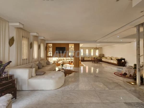 Villa de standing à vendre à Targa 400m²