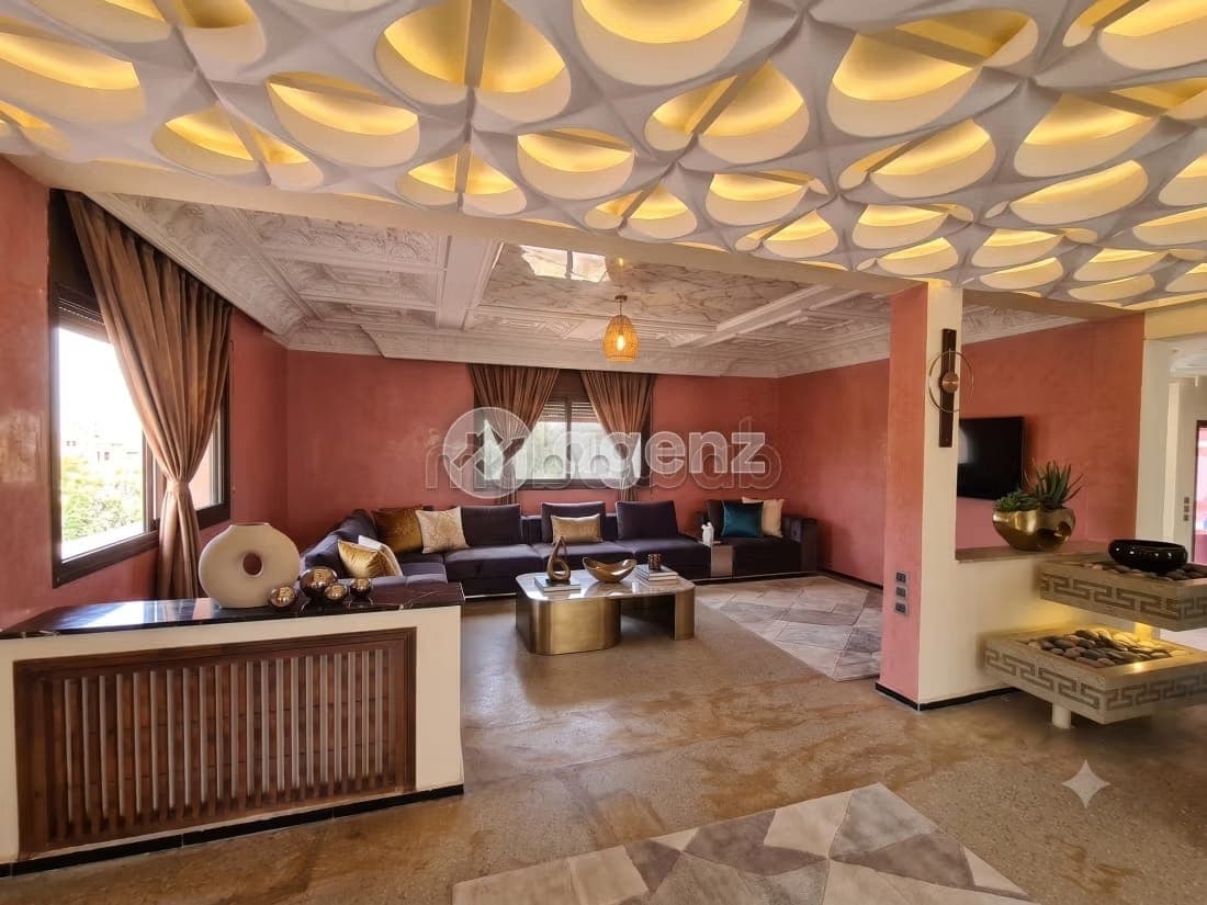 Villa à vendre 570 m², 6 chambres Btana Salé