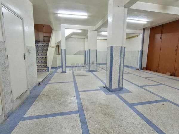 Magasin Angle 280 m2 Mandarona à coté Bd Al qods