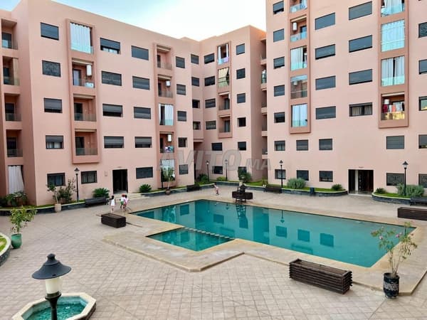 Appartement dans une résidence avec piscine
