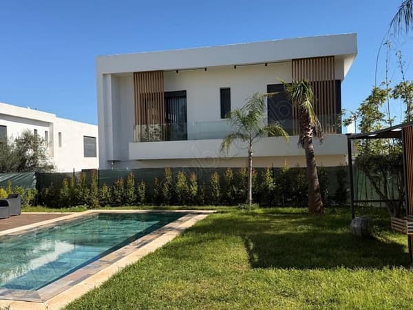 Luxusvilla zum Verkauf in Manzeh