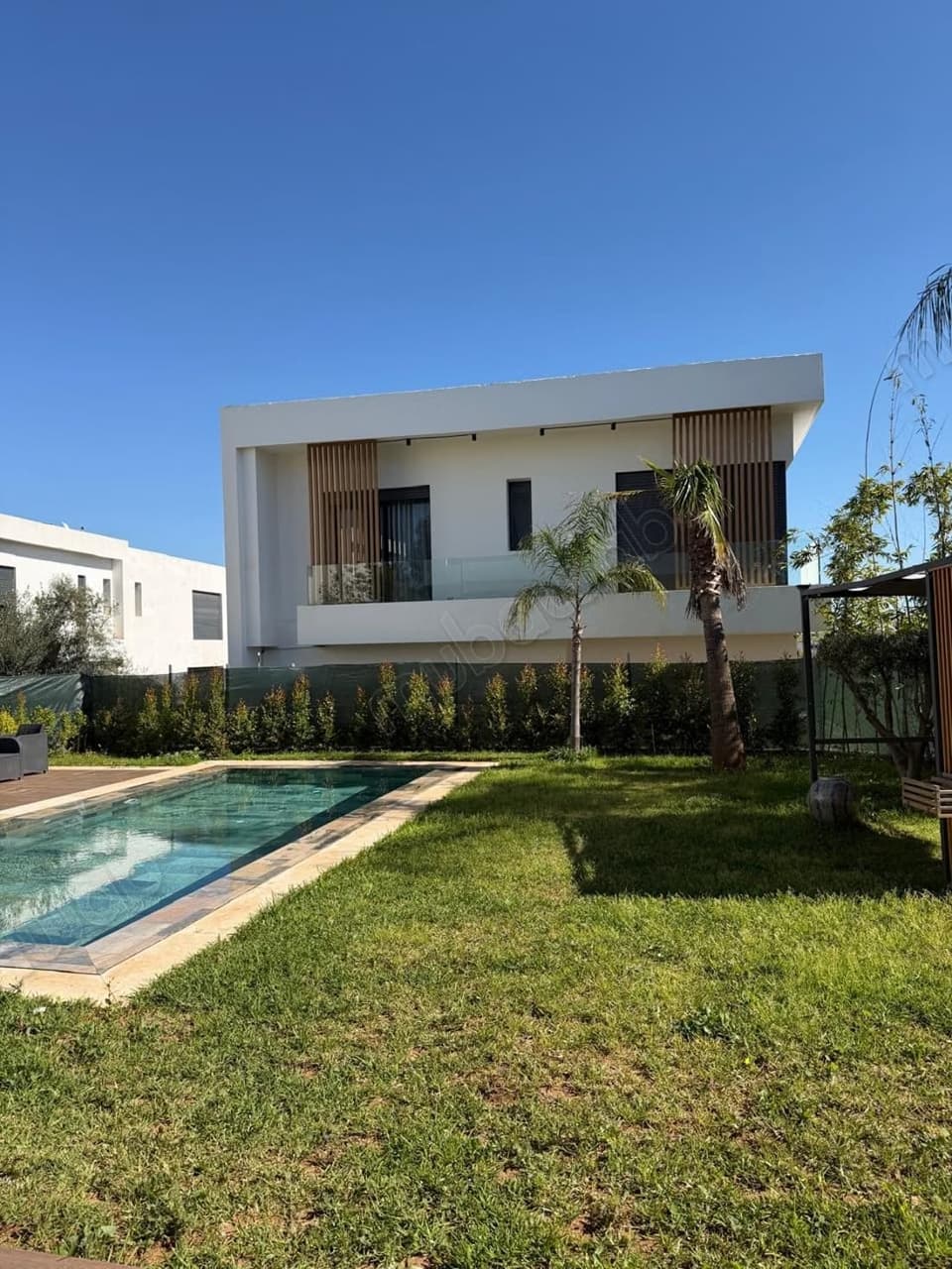 Luxusvilla zum Verkauf in Manzeh