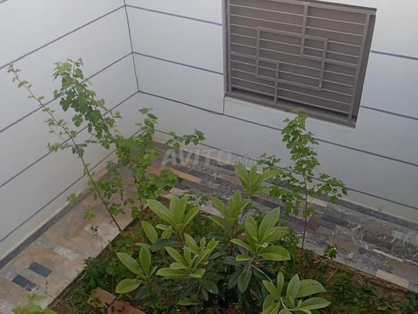 Appartamento di lusso in affitto in una villa a El Menzah vicino ad Attakadou