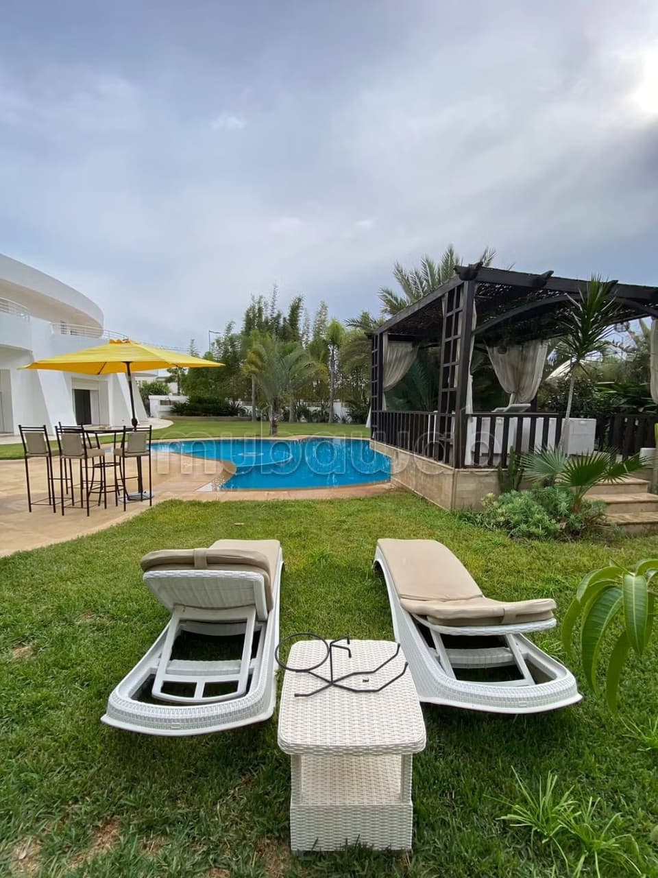 Gemeubileerde Villa te Huur in Souissi Rabat