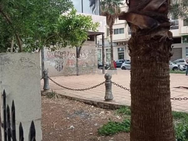 مقهى ومطعم مستقل كبير في شارع الوفاء بفاس