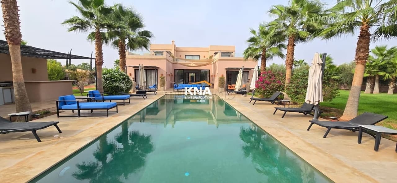 Très jolie Villa de style mixte de grand standing au sein d'un magnifique domaine sécurisé