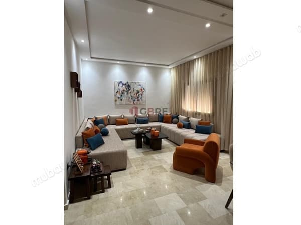 شقة فاخرة مفروشة للكراء