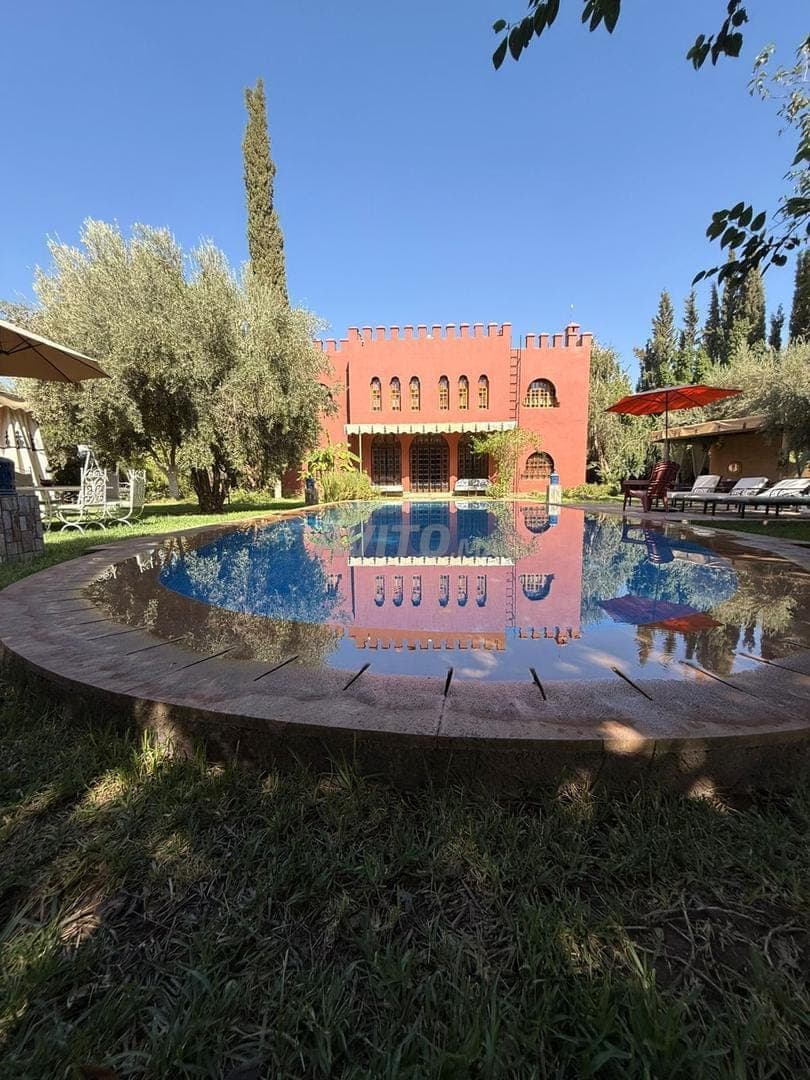 Langzeitmiete Villa mit 5 Schlafzimmern