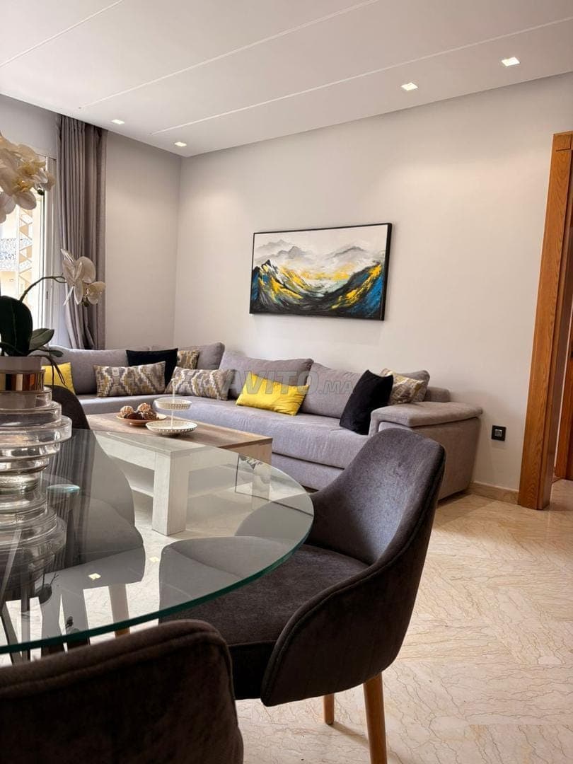 BEL APPARTEMENT MEUBLE A LOUER (CFC) – Anfa Sky