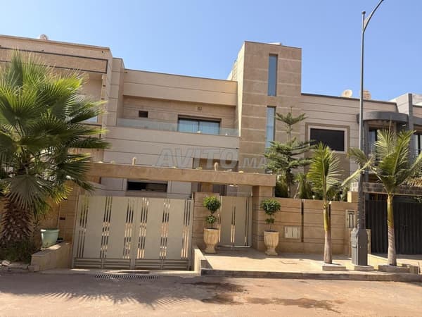 FURNISHED VILLA FOR SALE